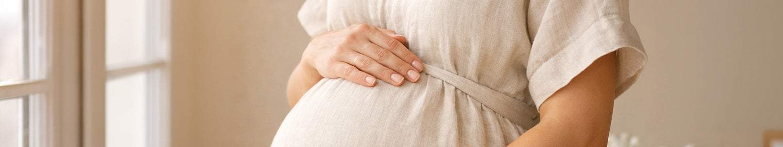 Schilddrüse und Kinderwunsch: Warum dein kleinstes Organ eine große Rolle spielt